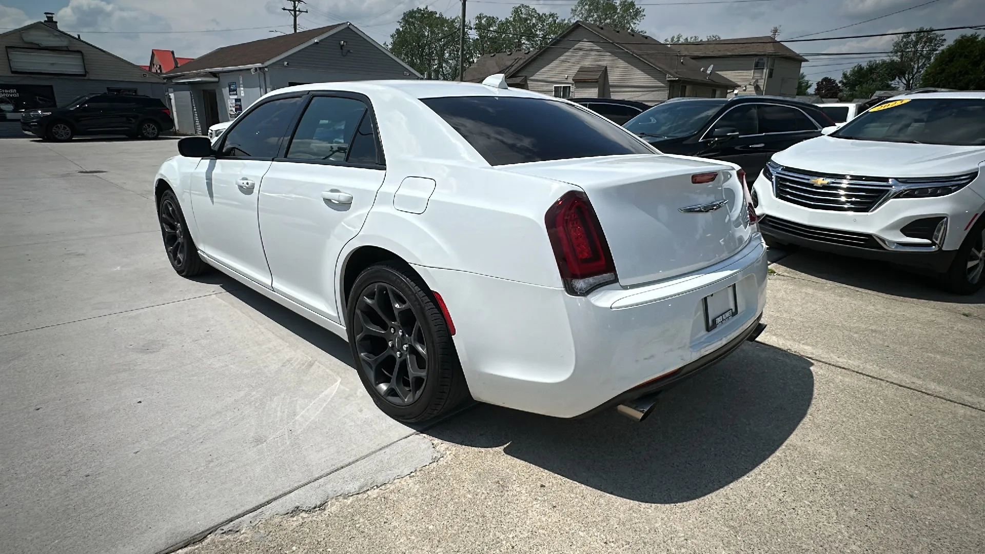 Used 2019 Chrysler 300 S RWD image 7