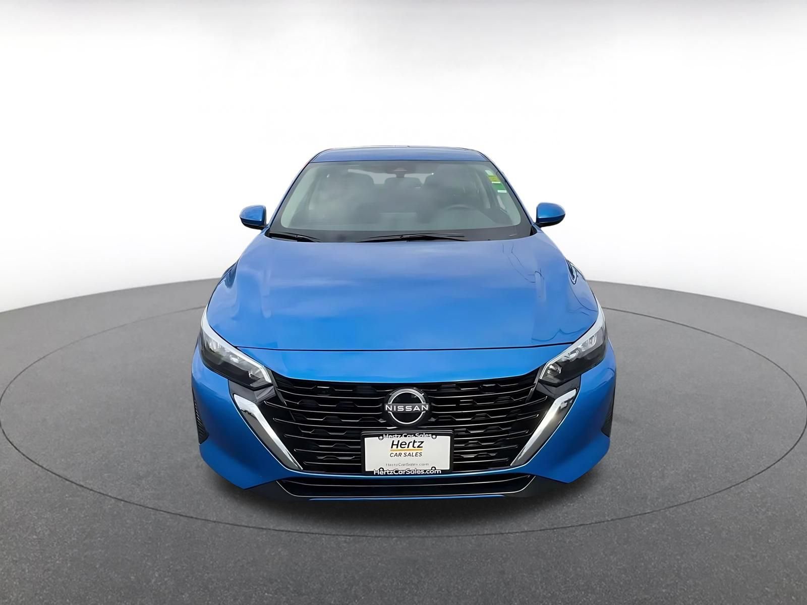 Used 2025 Nissan Sentra SV FWD image 4