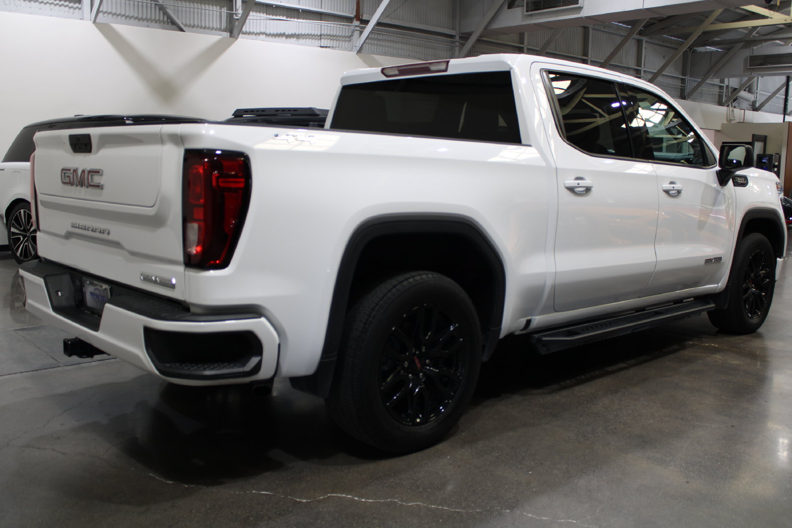 Used 2021 GMC Sierra 1500 Elevation AWD/4WD image 12