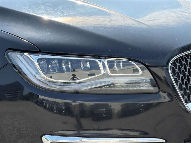 Used 2020 Lincoln MKZ Reserve w/ Luxury Package AWD/4WD image 30