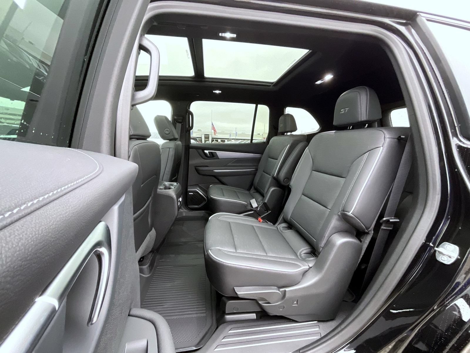 New 2026 Buick Enclave Sport Touring w/ Power Package AWD/4WD image 19