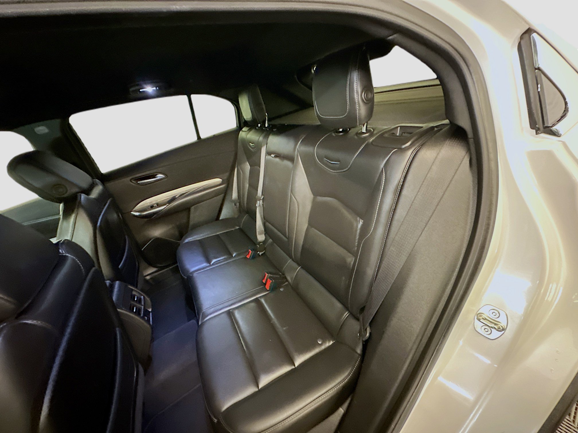 Used 2024 Cadillac XT4 Premium Luxury image 29