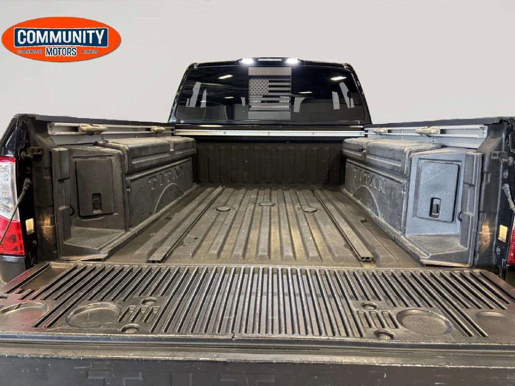 Used 2017 Nissan Titan Platinum Reserve AWD/4WD image 21