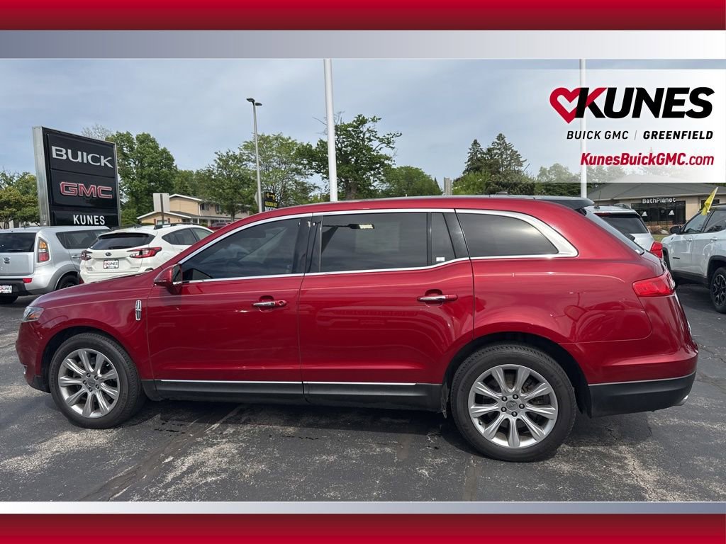 Used 2014 Lincoln MKT FWD image 12