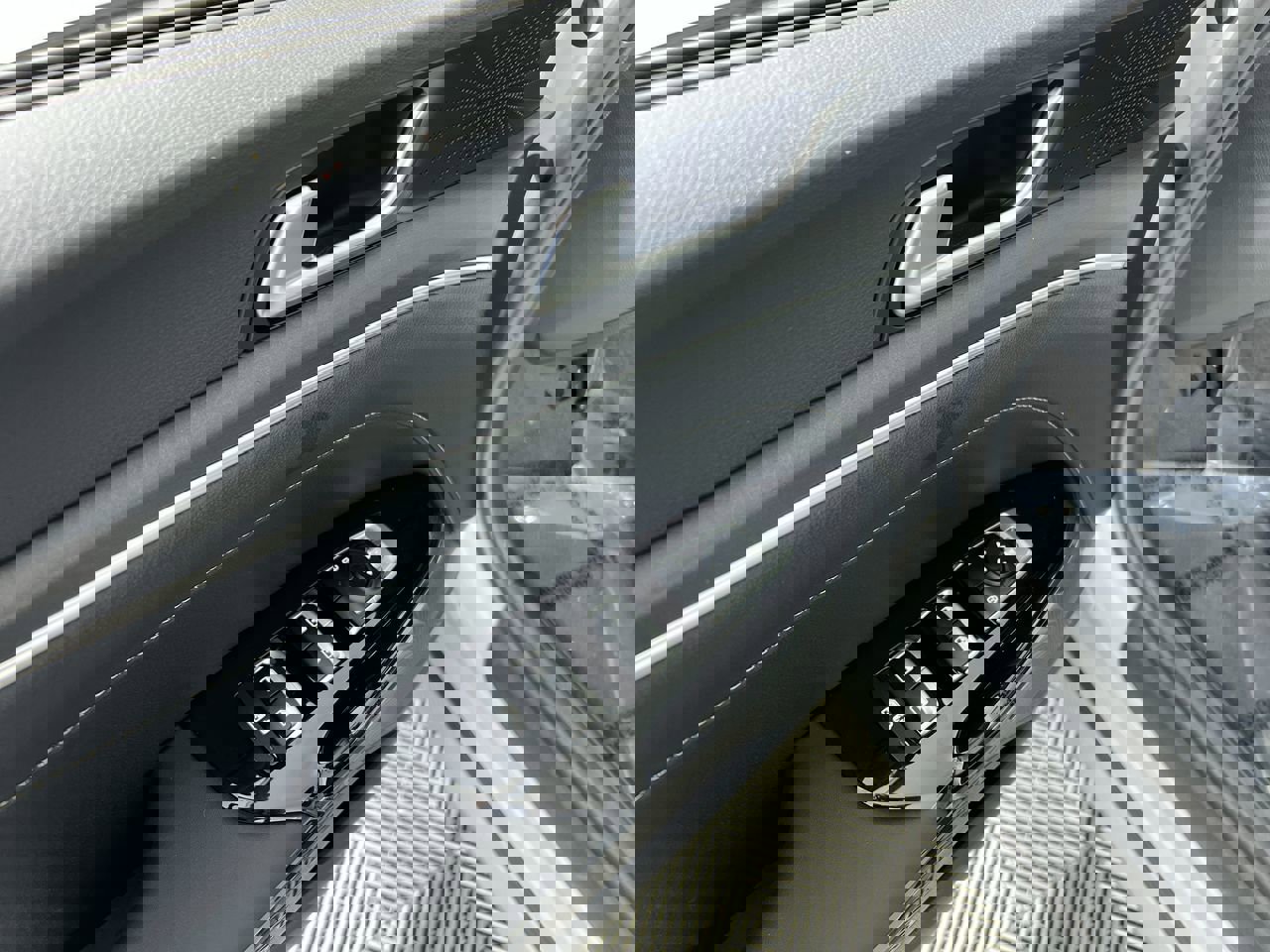 New 2026 Kia K5 GT-Line image 16