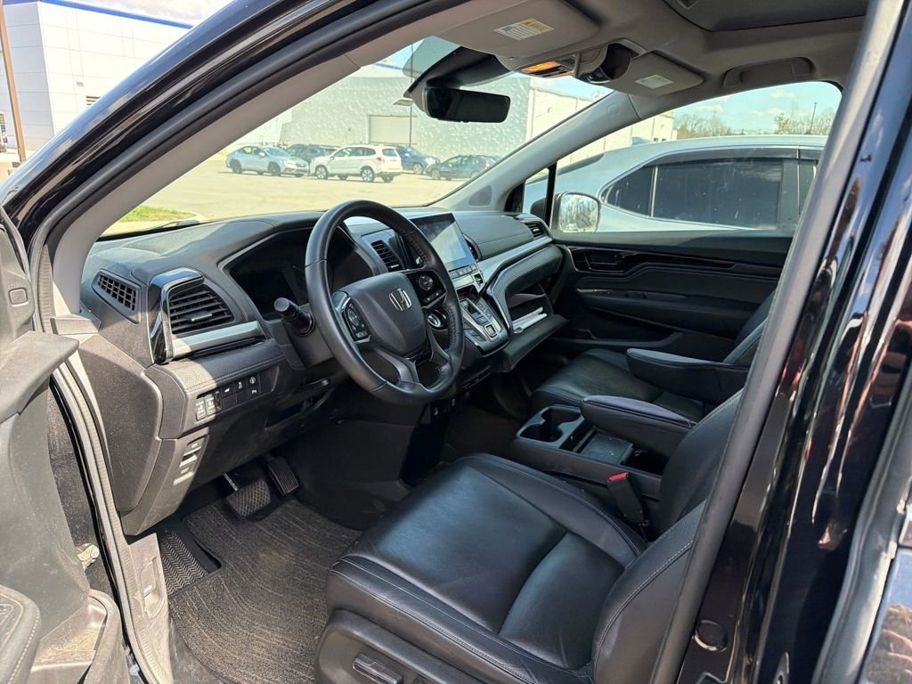 Used 2023 Honda Odyssey Touring image 13