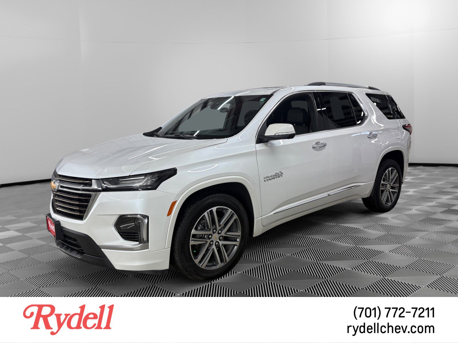 Used 2023 Chevrolet Traverse High Country AWD/4WD image 1