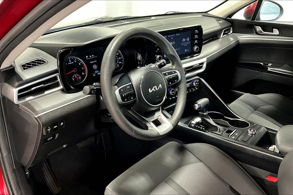 Used 2023 Kia K5 LXS image 16