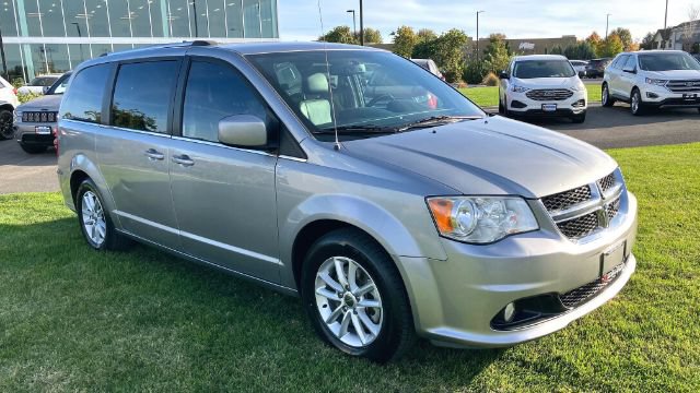 Used 2018 Dodge Grand Caravan SXT FWD image 3