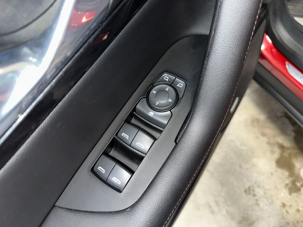 Used 2023 Chevrolet Blazer RS w/ LPO, Floor Liner Package image 8