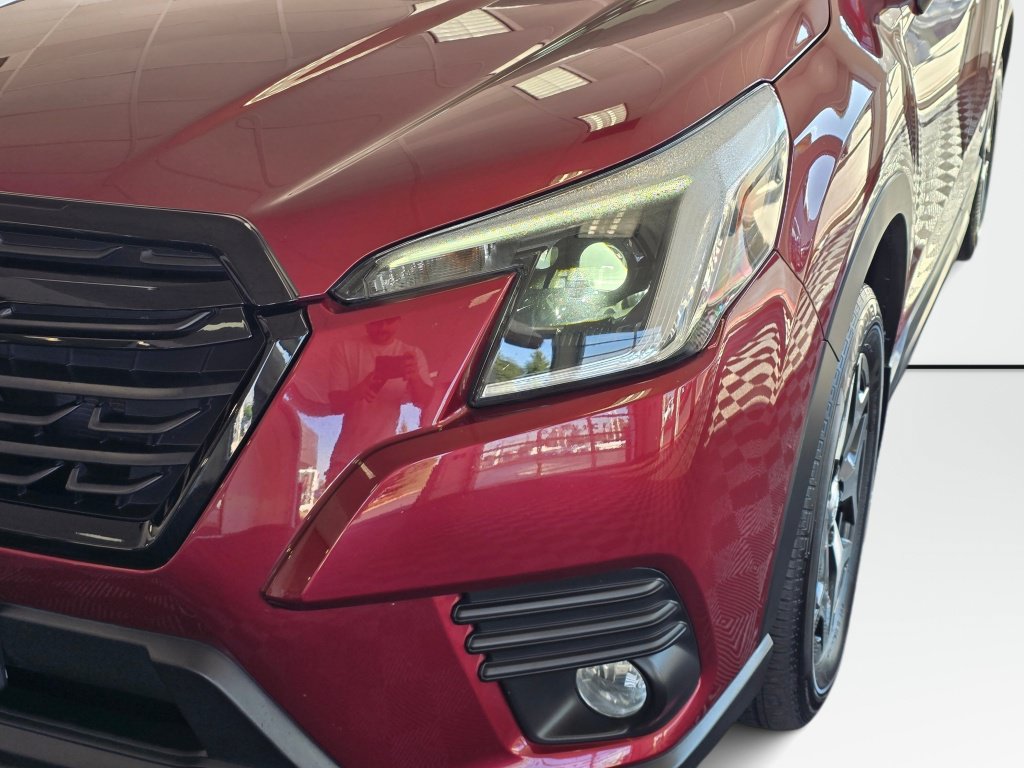 Used 2022 Subaru Forester Premium AWD/4WD image 10