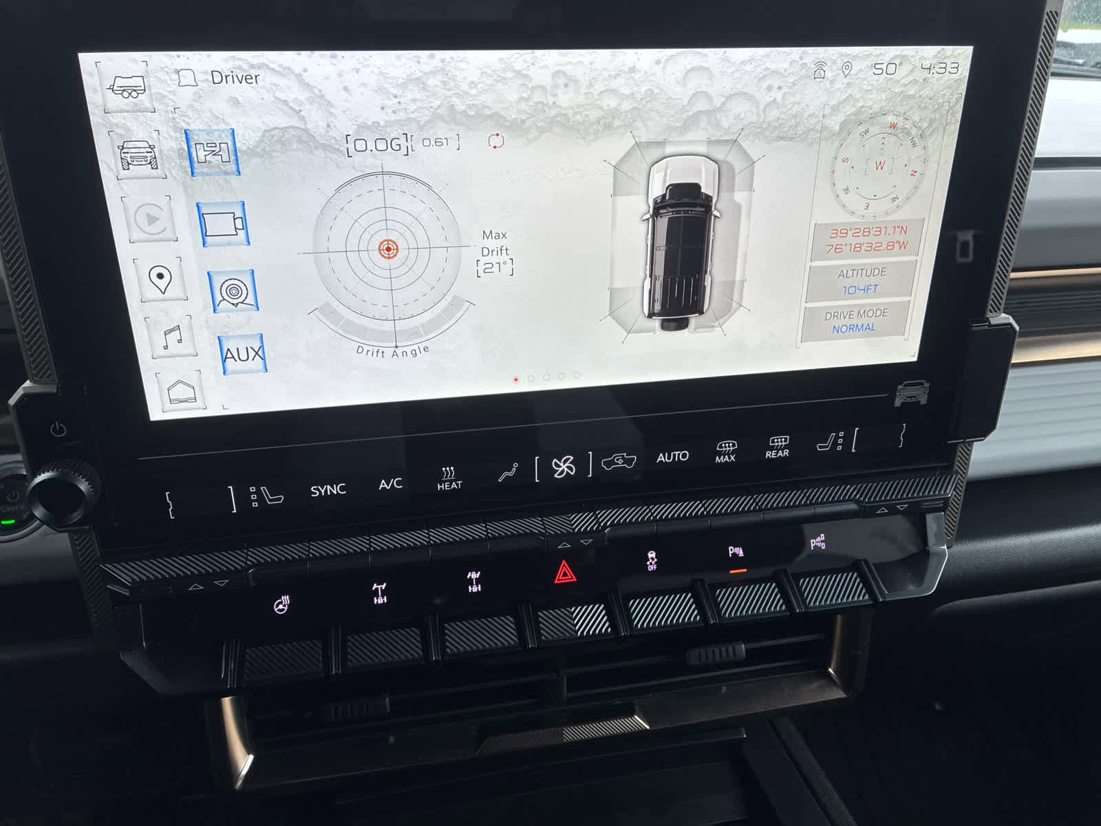 Used 2024 GMC Hummer EV 2X w/ Extreme Off-Road Package image 13