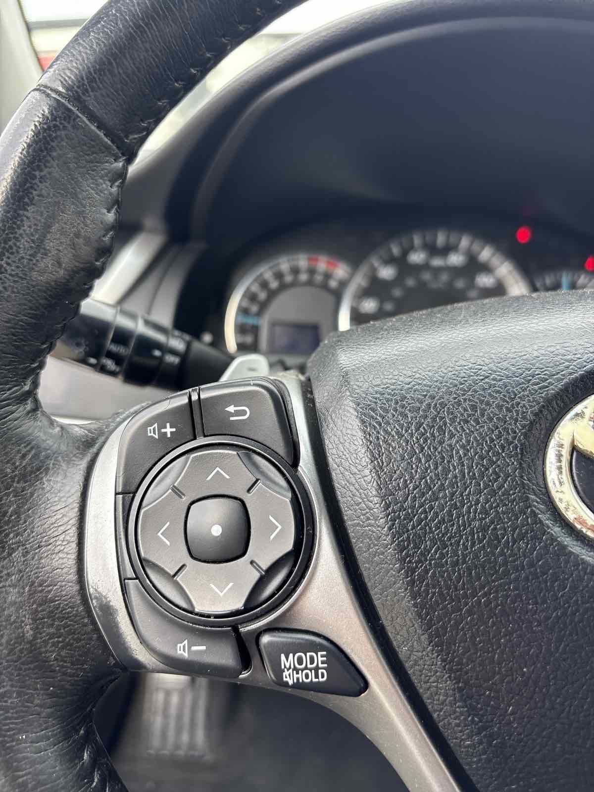 Used 2012 Toyota Camry SE image 17