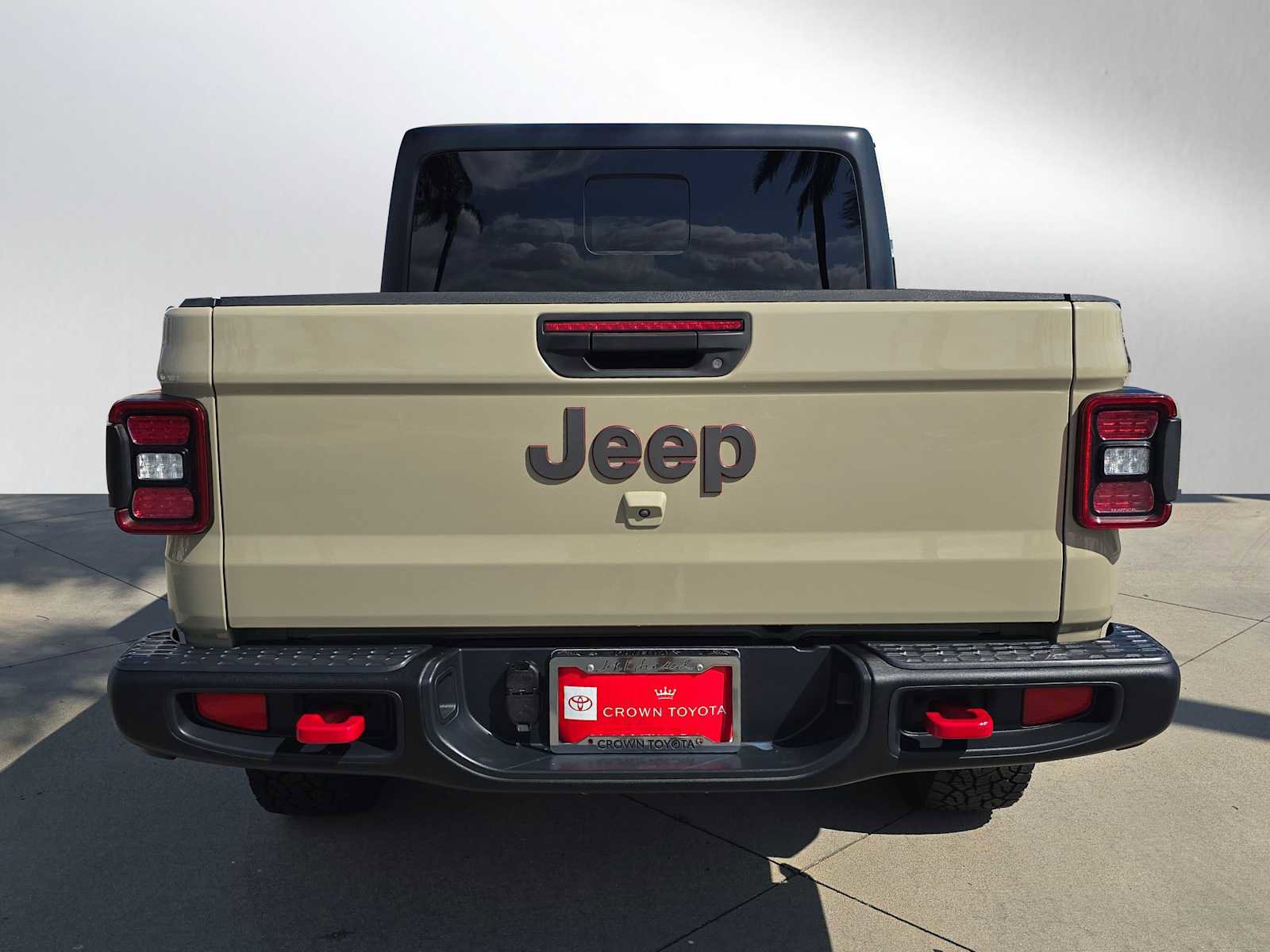 Used 2020 Jeep Gladiator Rubicon AWD/4WD image 4