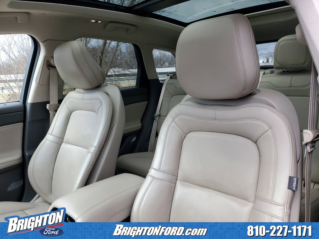 Used 2020 Lincoln Corsair Reserve w/ Elements Package image 12