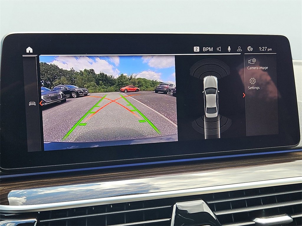 Used 2022 BMW 530i xDrive w/ Premium Package image 16