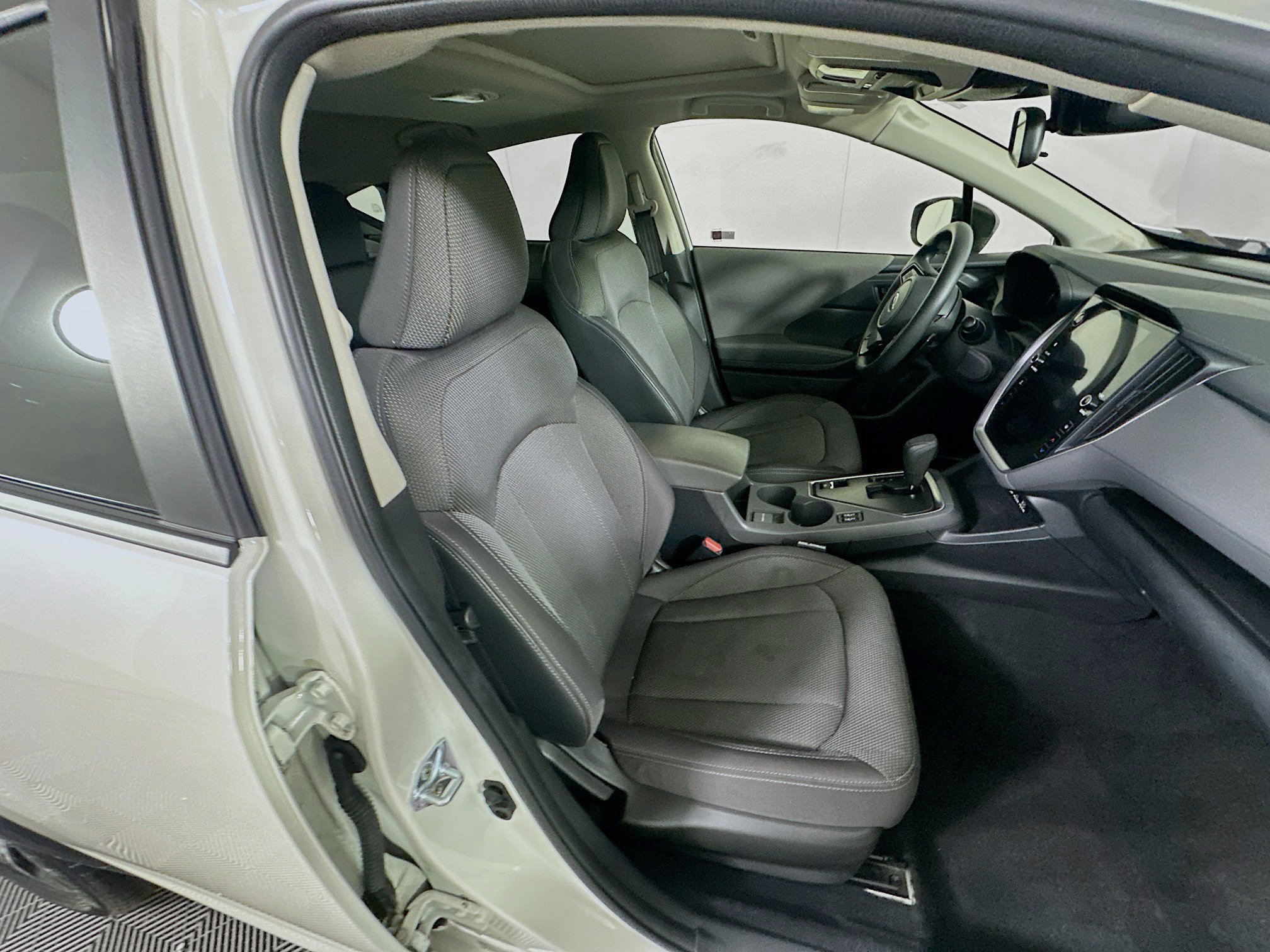 Used 2024 Subaru Crosstrek 2.0i Premium image 29