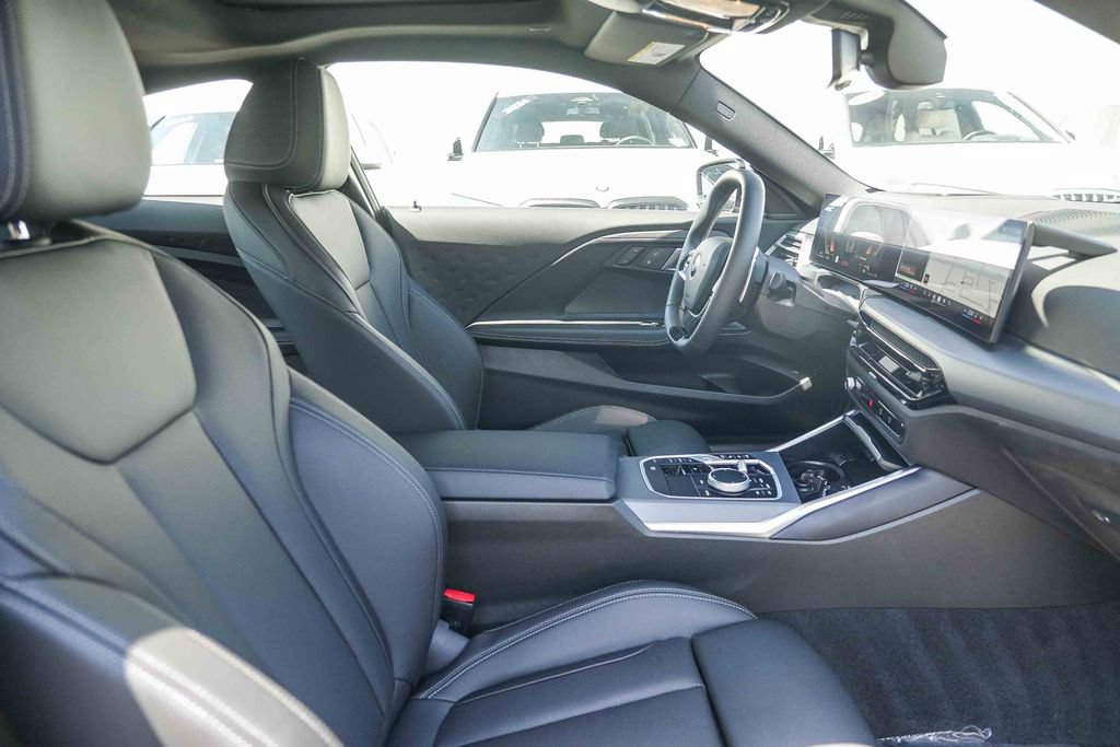 Used 2025 BMW 230i Coupe RWD image 17