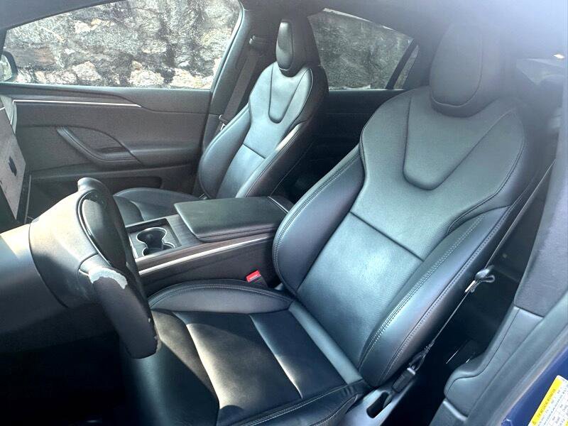 Used 2023 Tesla Model X image 17