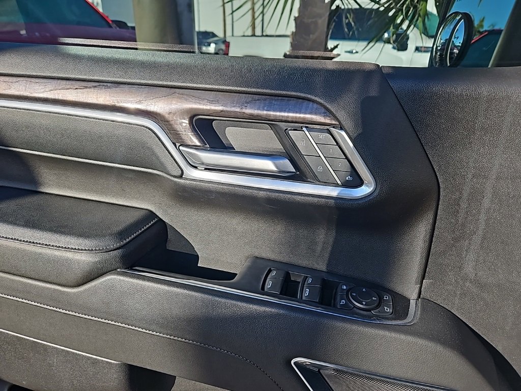 Used 2024 Chevrolet Silverado 1500 LTZ w/ LTZ Premium Package image 10