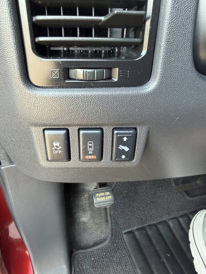 Used 2015 Nissan Titan PRO-4X AWD/4WD image 21