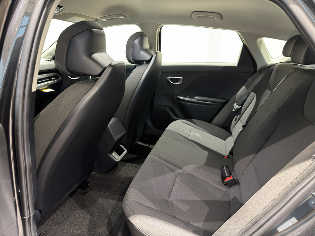 New 2026 Kia K4 FWD image 18
