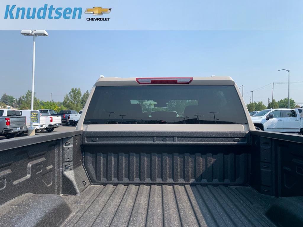 New 2026 Chevrolet Silverado 2500 Custom w/ Custom Blackout Package AWD/4WD image 18