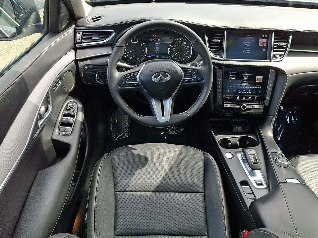 Used 2023 INFINITI QX50 Luxe AWD/4WD image 14