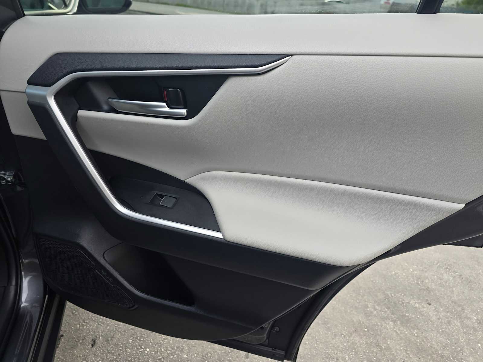 Used 2025 Toyota RAV4 XLE Premium image 13