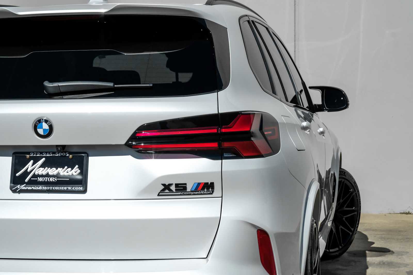 Used 2025 BMW X5 M Competition w/ Executive Package image 52