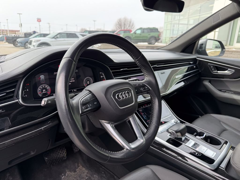 Used 2019 Audi Q8 Prestige w/ Towing Package image 9