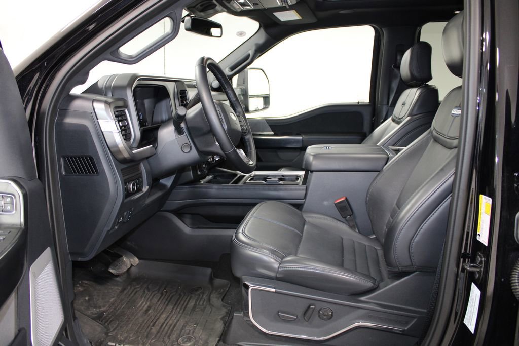 Used 2025 Ford F350 Platinum image 21