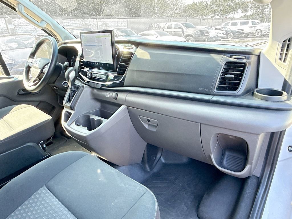 Used 2023 Ford Transit 350 XLT image 29