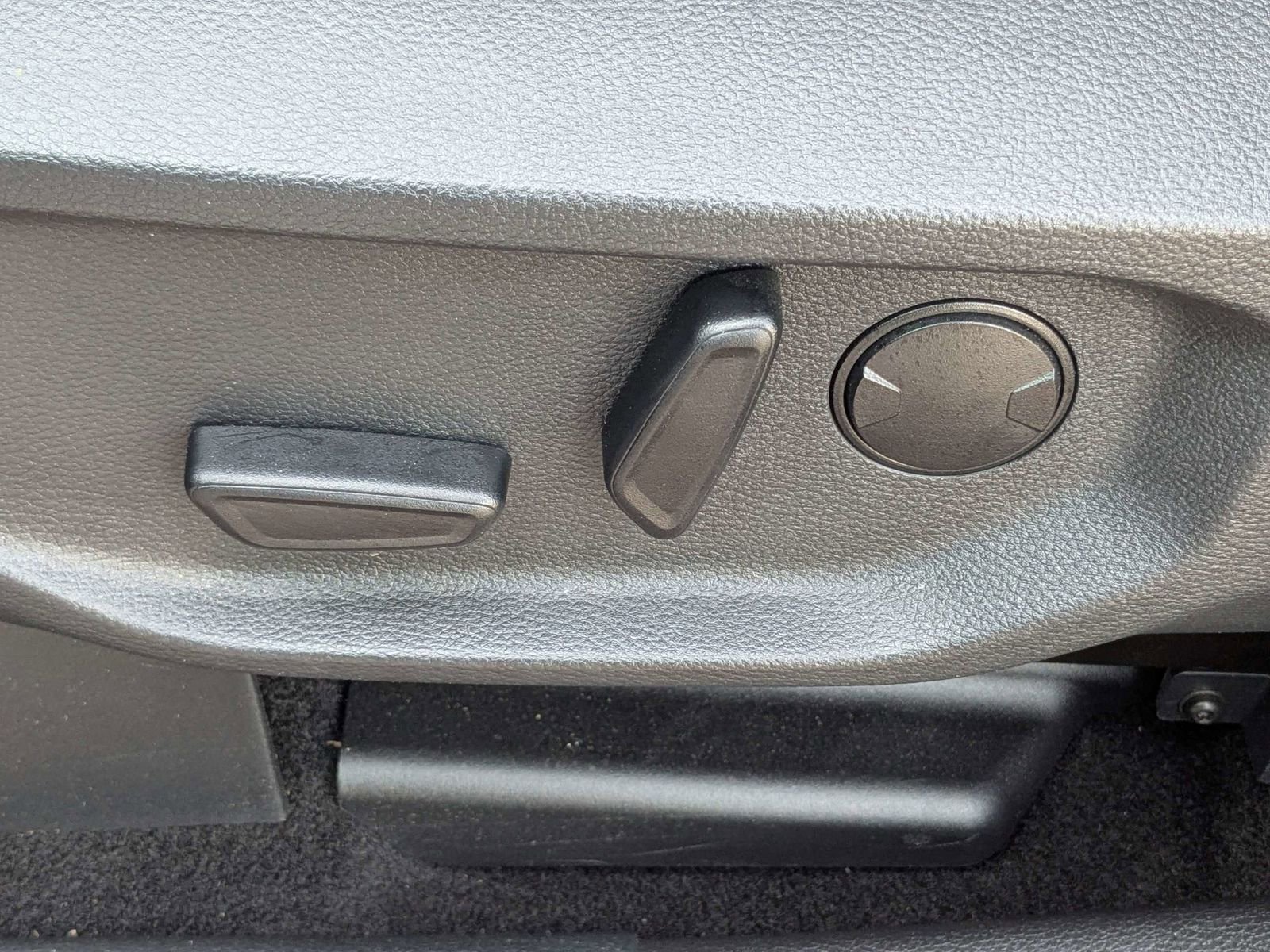 Used 2025 Ford Ranger Lariat w/ FX4 Off-Road Package image 21