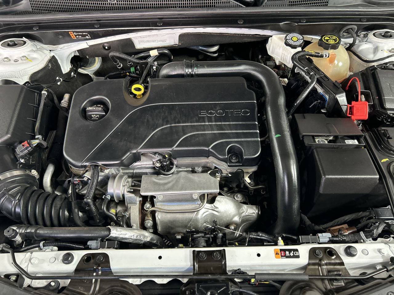 Used 2023 Chevrolet Malibu LT FWD image 11