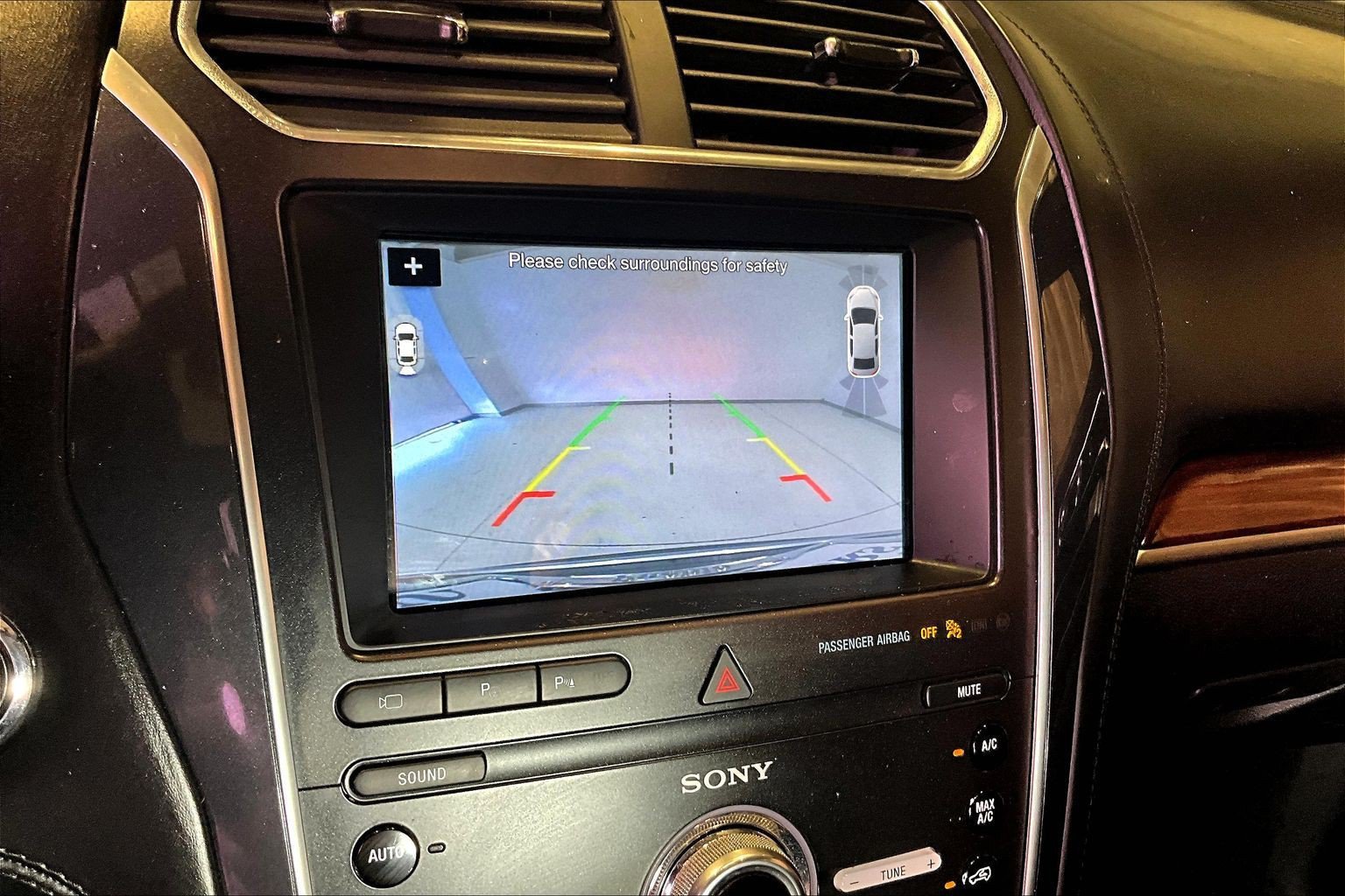 Used 2019 Ford Explorer Platinum AWD/4WD image 15