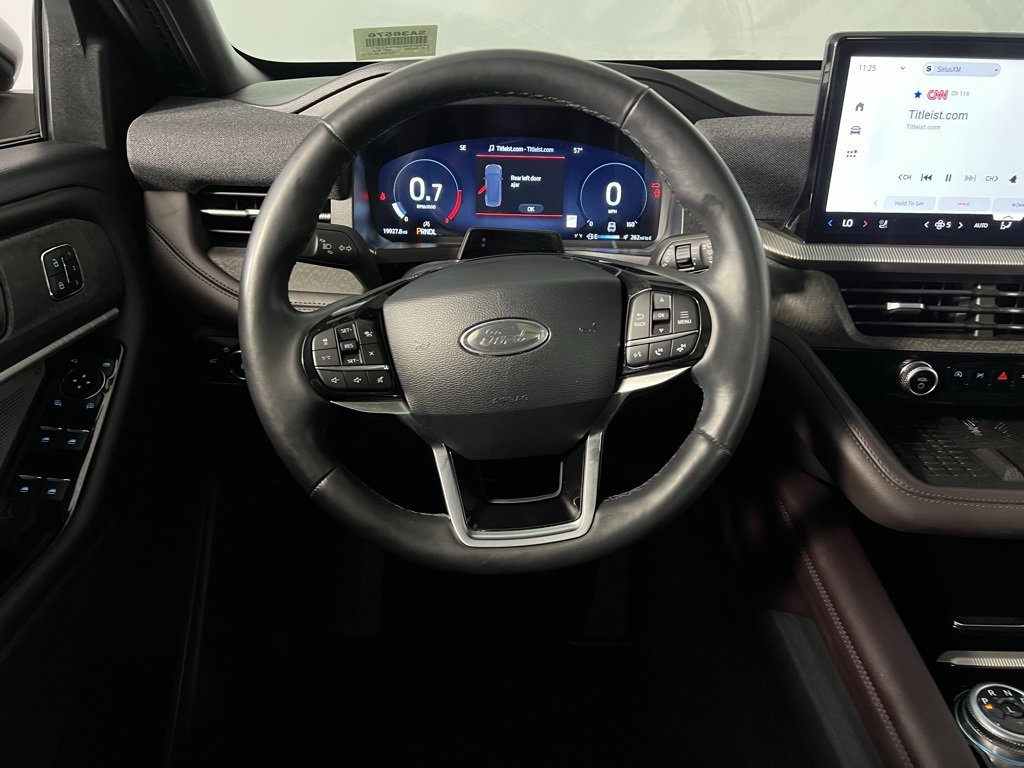 Used 2025 Ford Explorer Platinum w/ LUX Leather Package image 15