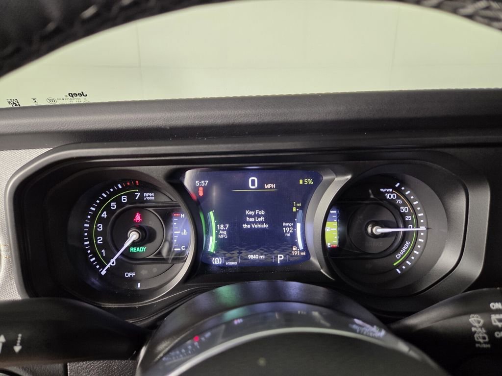 Certified 2025 Jeep Wrangler Sahara w/ Safety Group image 16