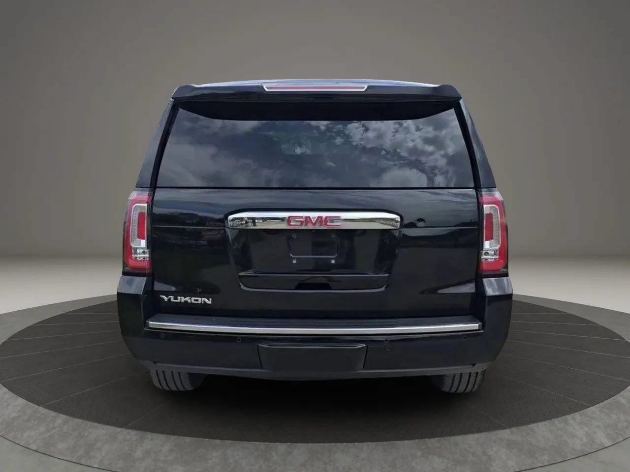 Used 2018 GMC Yukon Denali w/ Denali Ultimate Package AWD/4WD image 5
