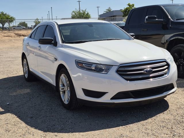 Used 2018 Ford Taurus SE FWD image 3