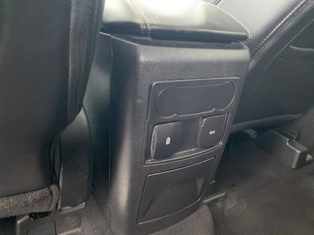 Used 2023 Ford Explorer XLT AWD/4WD image 19