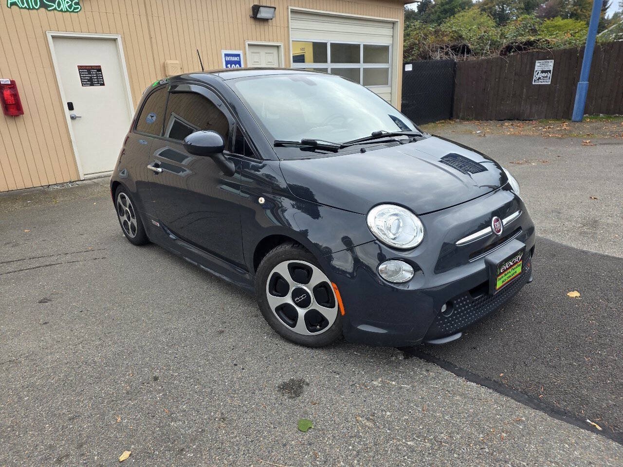 Used 2017 FIAT 500 e FWD image 9