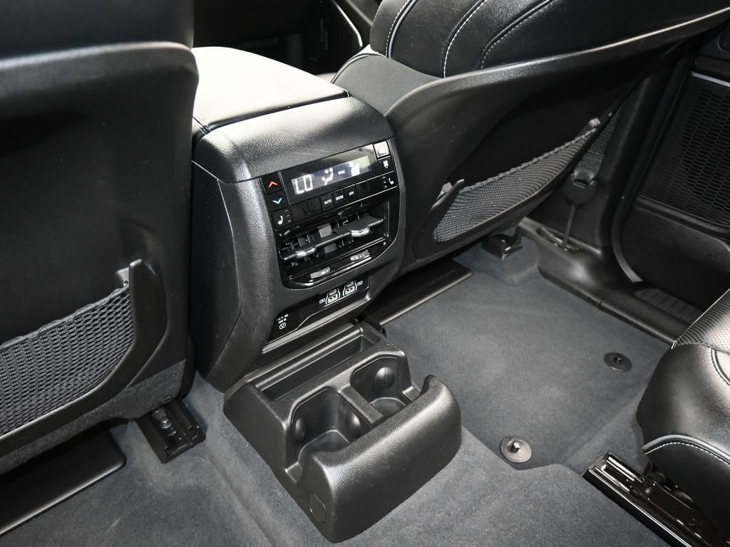 Used 2023 Jeep Grand Cherokee L Overland image 45