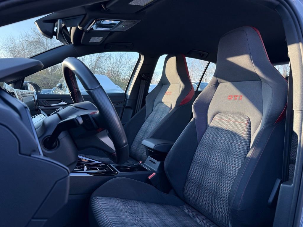 Used 2024 Volkswagen GTI S image 9