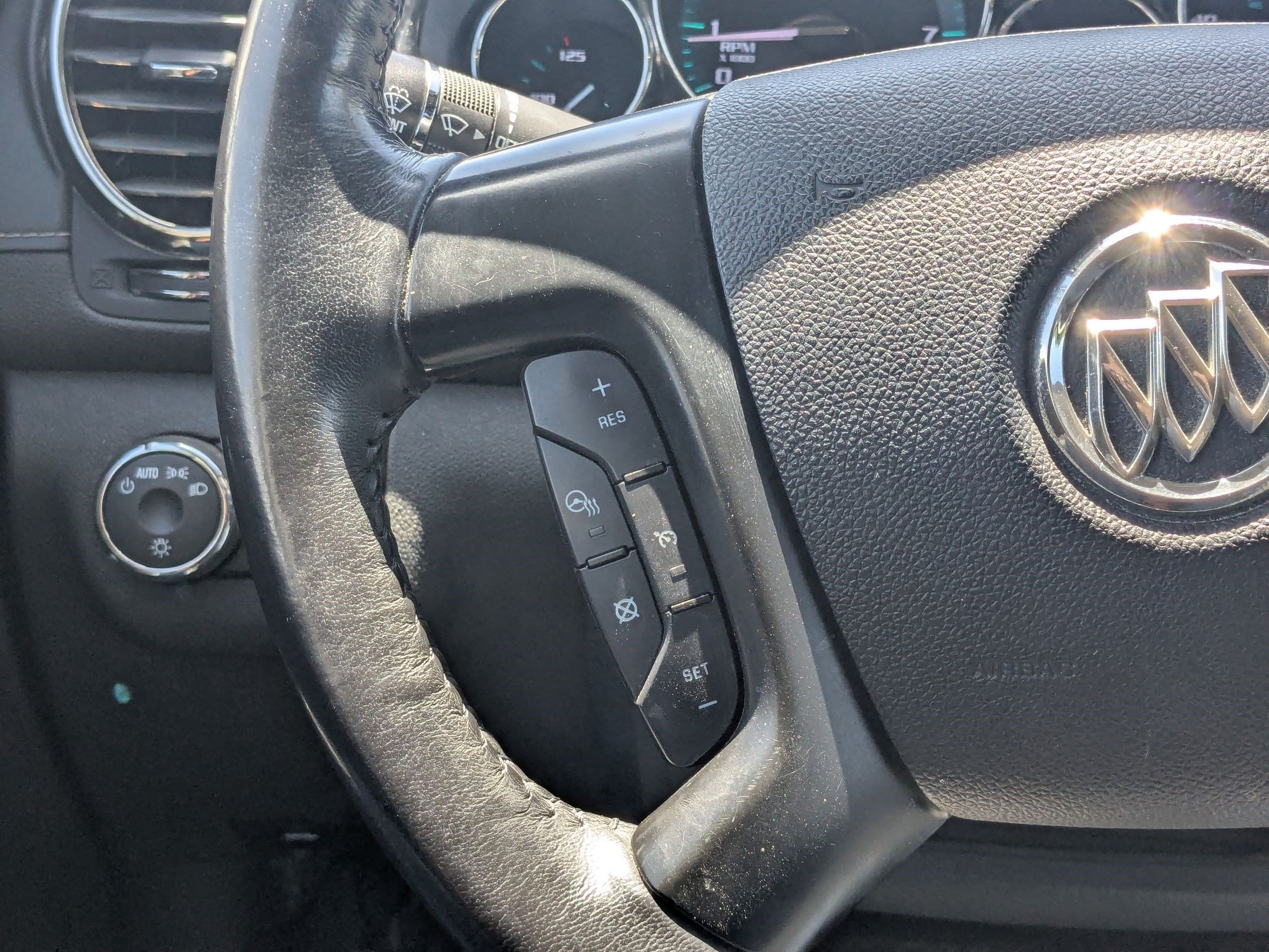 Used 2017 Buick Enclave Premium w/ Experience Buick Package AWD/4WD image 19