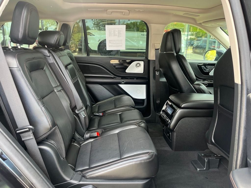Used 2023 Lincoln Aviator Reserve w/ Equipment Group 201A AWD/4WD image 18