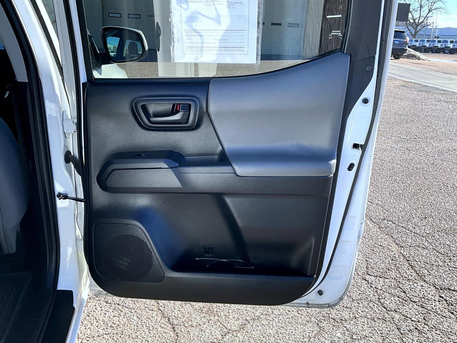 Used 2023 Toyota Tacoma SR AWD/4WD image 18
