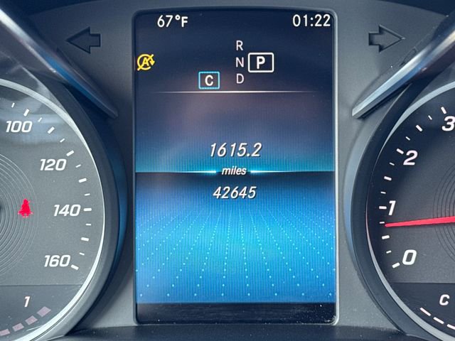 Used 2022 Mercedes-Benz GLC 300 GLC 300 image 22