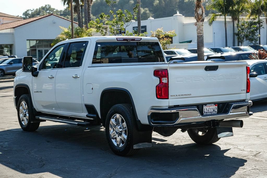 Used 2020 Chevrolet Silverado 2500 LTZ w/ LTZ Premium Package AWD/4WD image 4