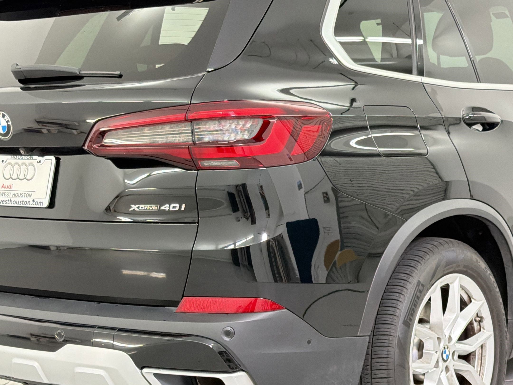 Used 2022 BMW X5 xDrive40i w/ Executive Package image 12